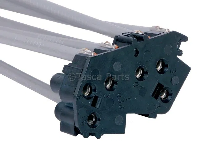 Switch Assembly Connector - Driver's Side (LH) - GM (12101916)