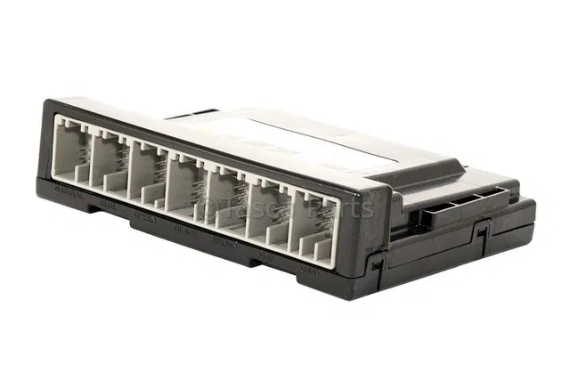 Body Control Module - GM (13587700)