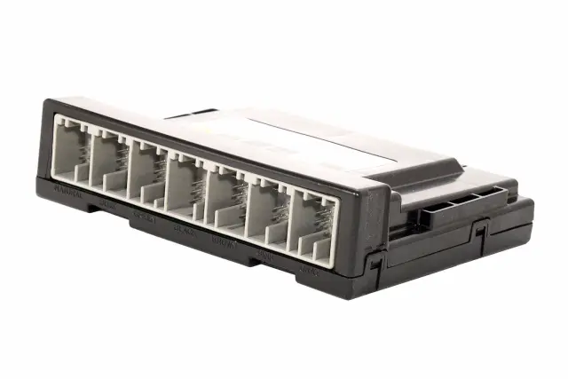 Body Control Module - GM (13587700)