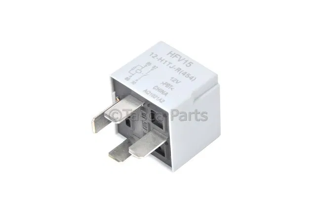 Engine Control Module Relay - ACDelco (13598347)