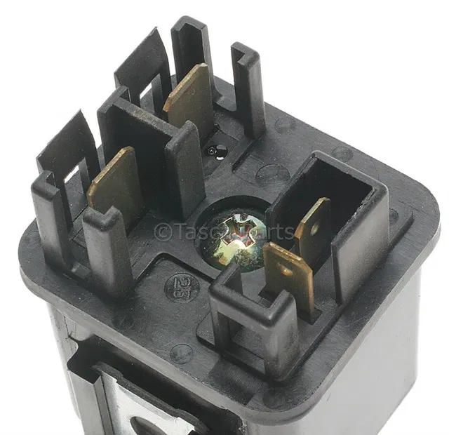 Relay - GM (19106587)