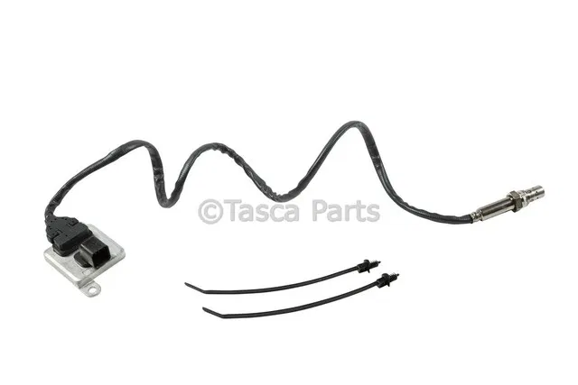 Nitrogen Oxide Sensor with Clips - GM (19330002)