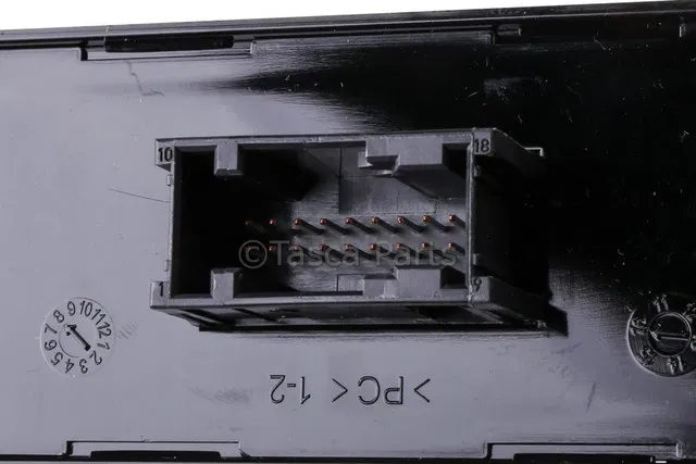 Head Lamp Control Module - GM (23363789)