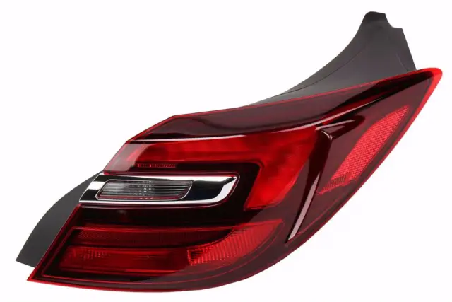 Tail Lamp Assembly - Passenger Side (RH) - GM (39024207)