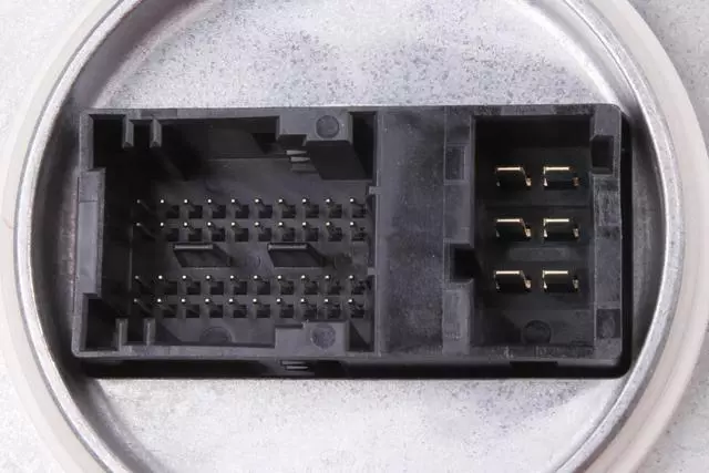 Headlamp Control Module - GM (39102898)