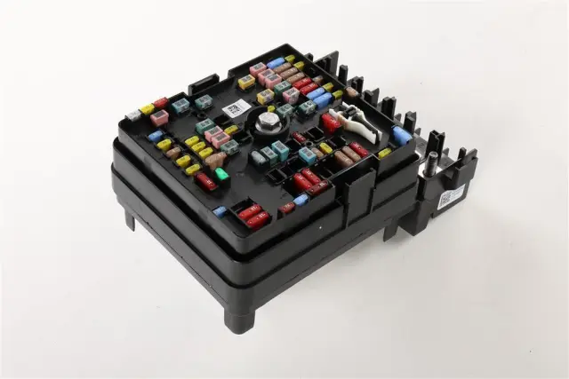 Fuse & Relay Box - GM (42928858)