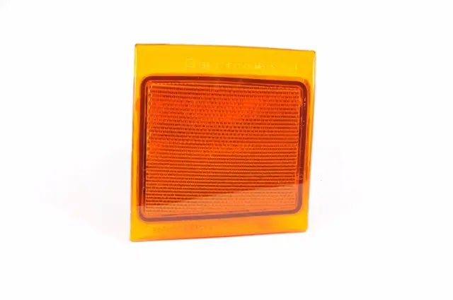Front Driver Side Marker Reflector - GM (5977459)