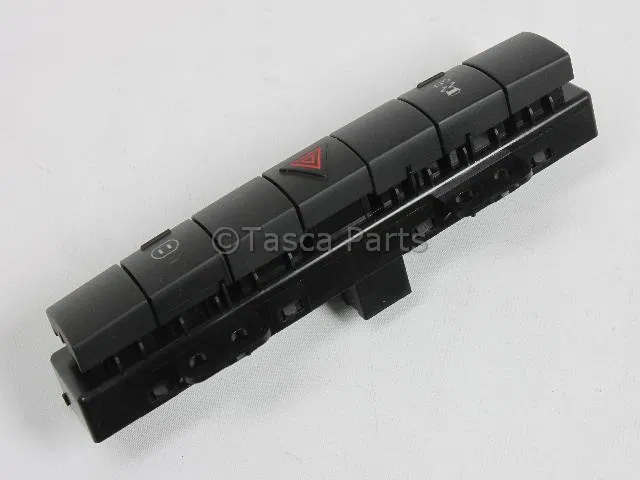 3 Gang Switch - Mopar (68018744AD)