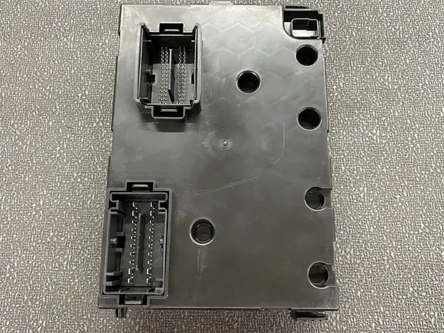 Body Controller Module - Mopar (68432817aa)
