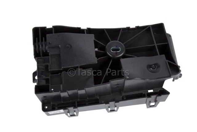 Front Compartment Fuse Block Housing - GM (84102378)