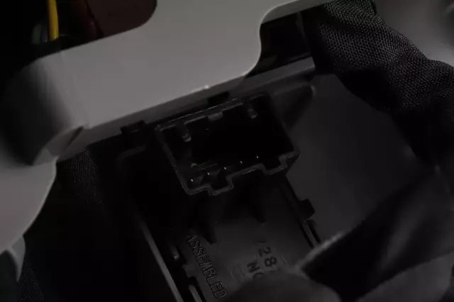 Light Ash  Console - GM (84456890)