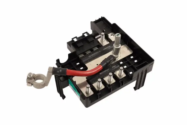Battery Distribution Engine Compartment Fuse Block - GM (84460794)
