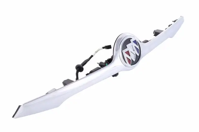 Exterior Bright Chrome Rear Closure Center Applique With License Plate Lamp - GM (84549179)