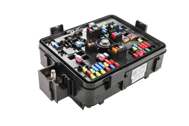 Fuse & Relay Box - GM (85074891)