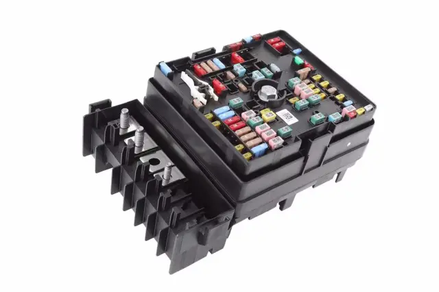 Fuse & Relay Box - GM (87848226)