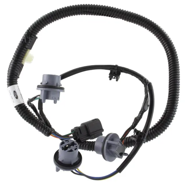 Socket & Wire - Ford (KB3Z-13410-C)